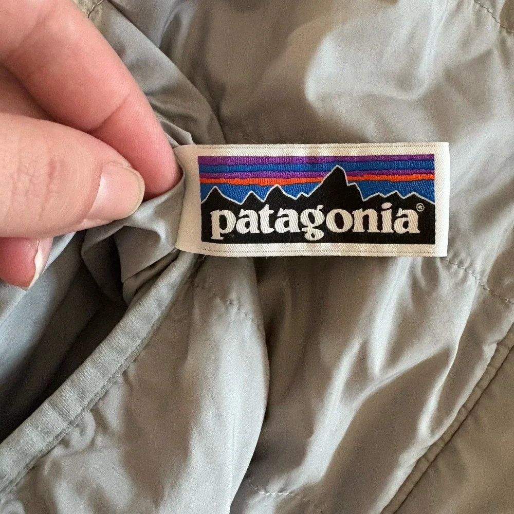 Patagonia Ready Freddy 2in1 Reversible Hooded Gray‎ Cream Fleece Jacket SzS